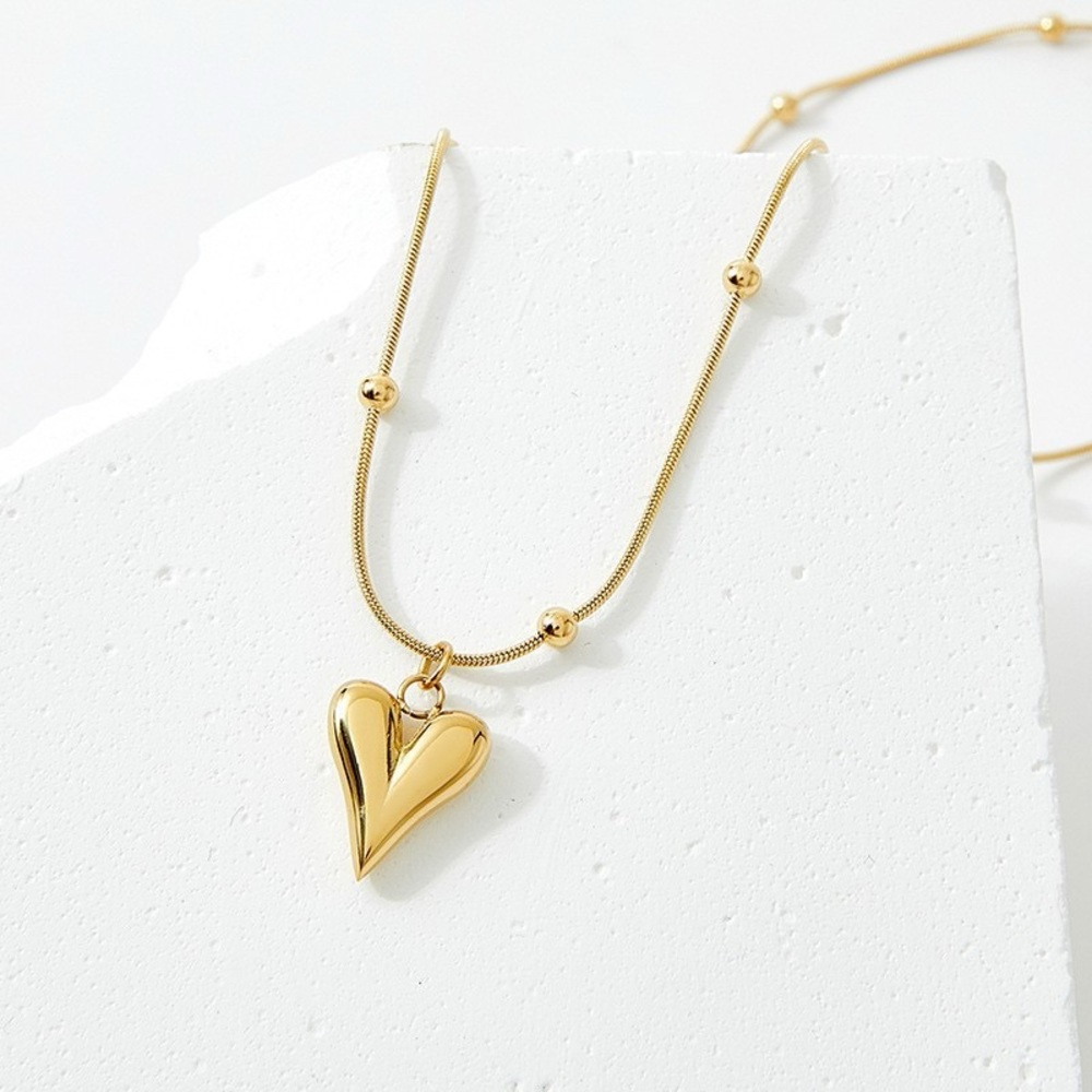 18K Gold Heart Necklace*Minimalist Necklace*Waterproof and Sweatproof - Picture 3 of 6